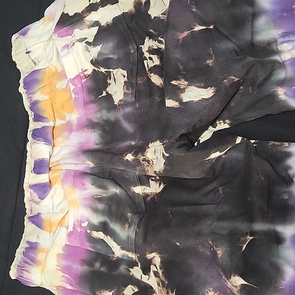 Small 2 Pce Set Young Fabulous & Broke Tie Dye Style - Picture 6 of 10